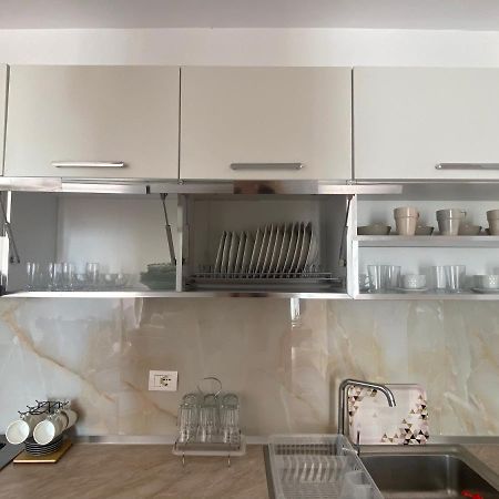 Kenza Apartment Shëngjin Екстериор снимка